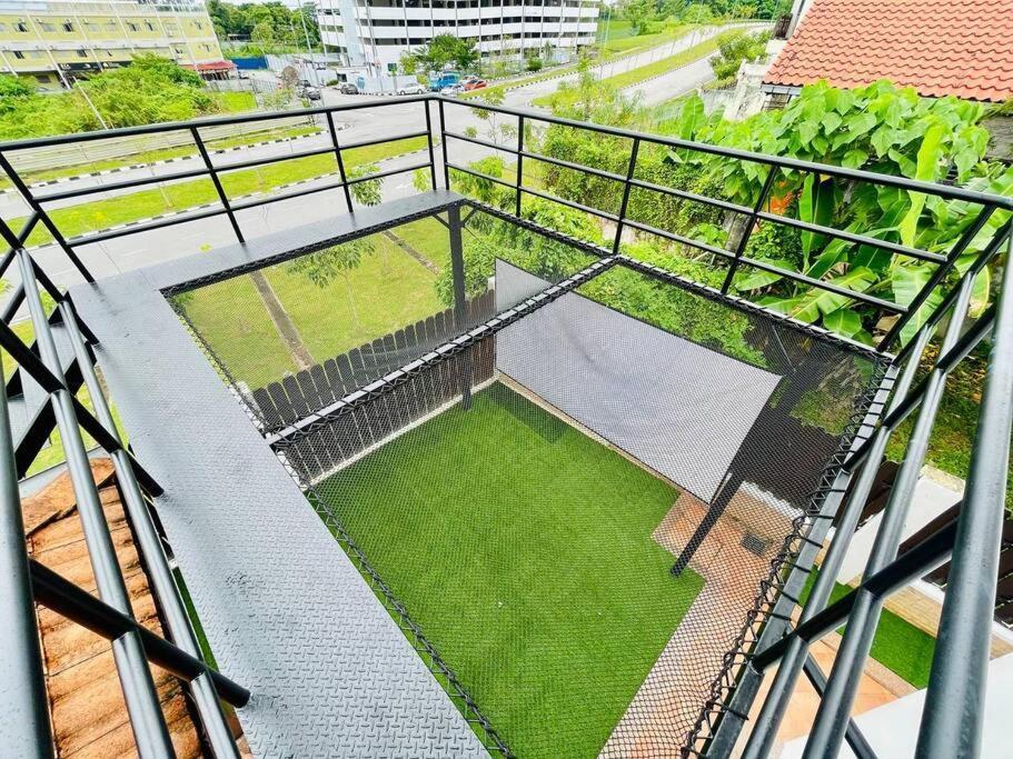 Trendy Family Getaway By Stayco - Mini-Pool, Outdoor Cinema, Air Loft, Ps4, Ktv - Just 2 Mins To Beach! Batu Ferringhi Exterior foto